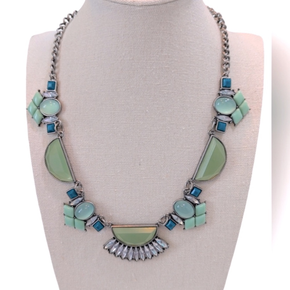 RARE Lia Sophia Glacial Blue and Silver, Crystal Rhinestone Collar Bib Necklace - Picture 2 of 12